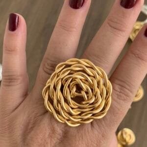 Anel Feminino Design Flor em Alumínio