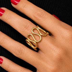 Anel Feminino Ondas em Alumínio