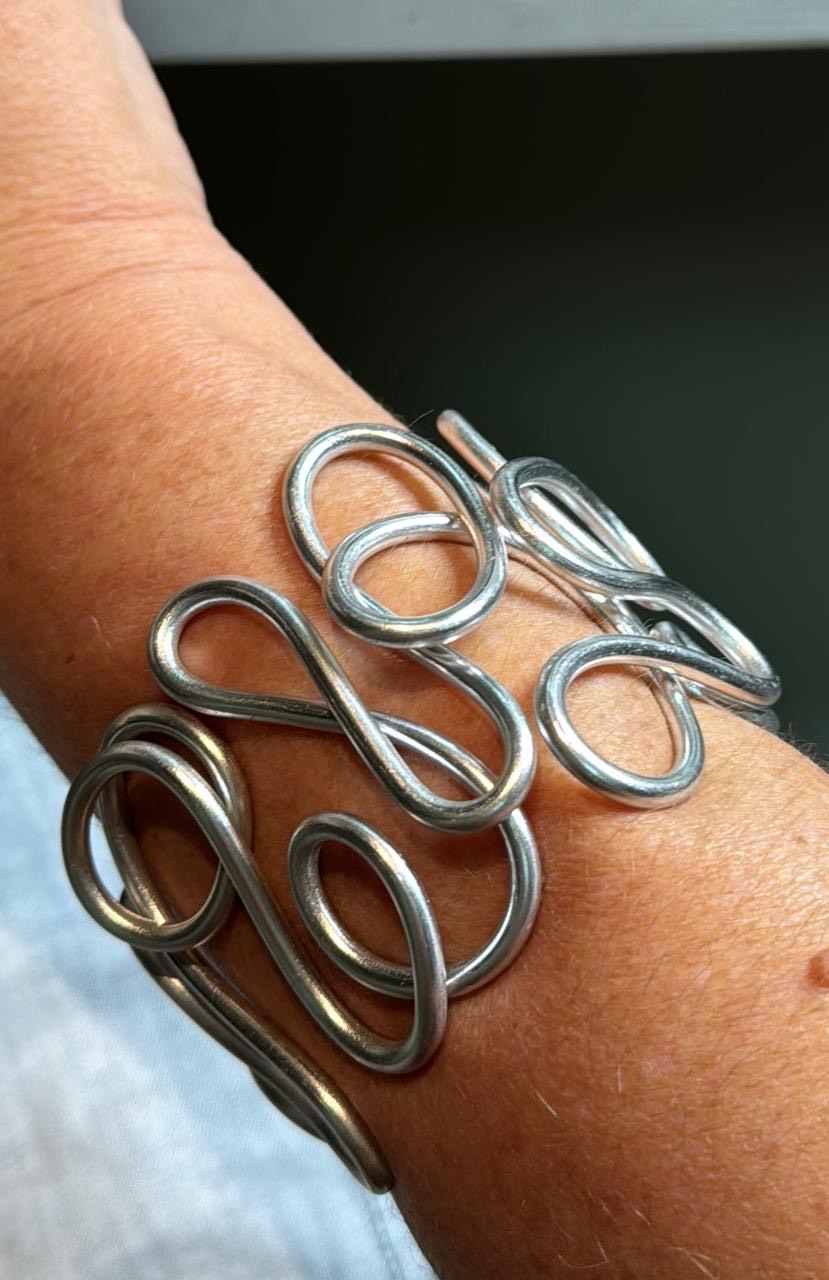 Bracelete de alumínio