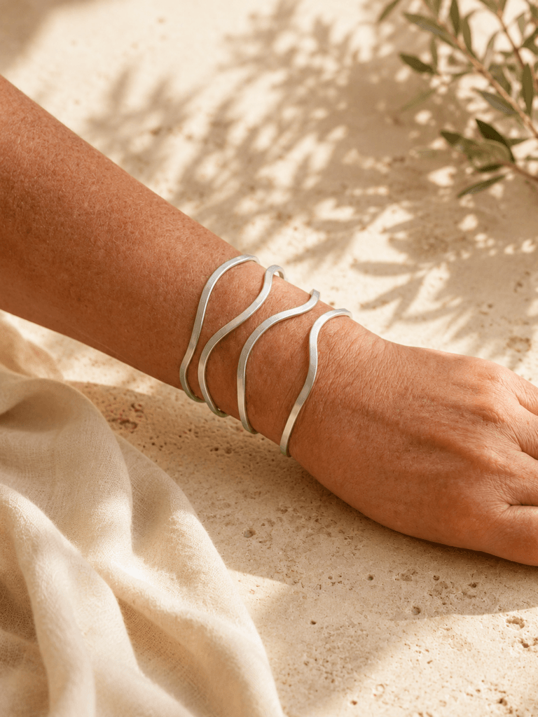 Bracelete Texturizado Feminino Leve em Alumínio - Amasso