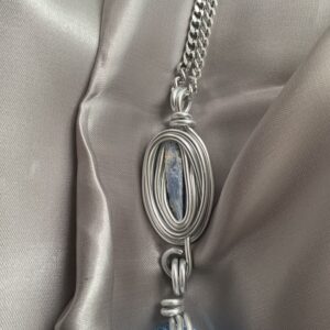Colar de alumínio