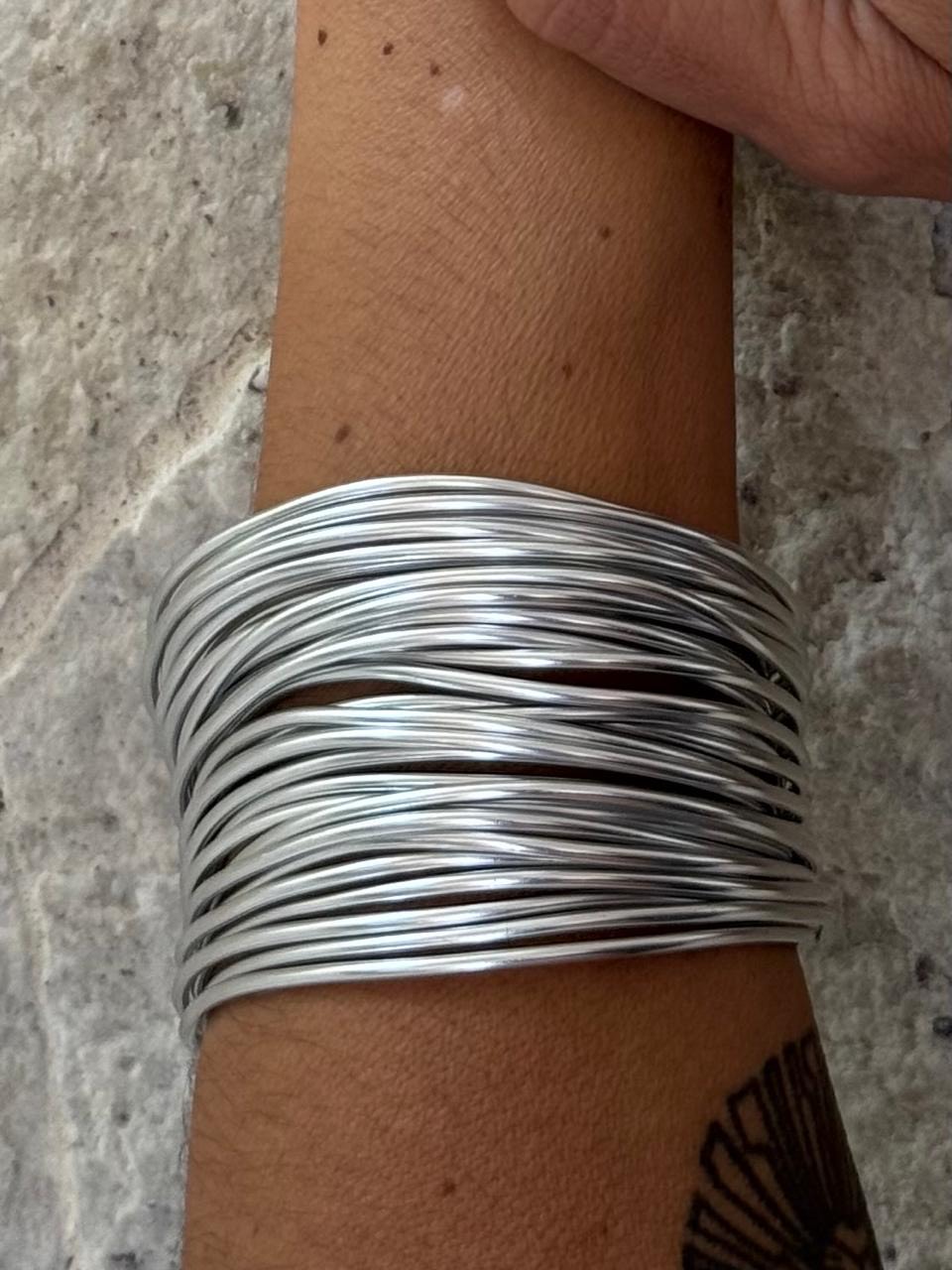 Pulseira de alumínio