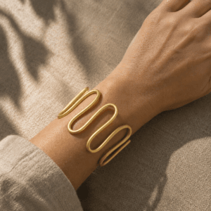 Pulseira Feminina Ondas em Alumínio