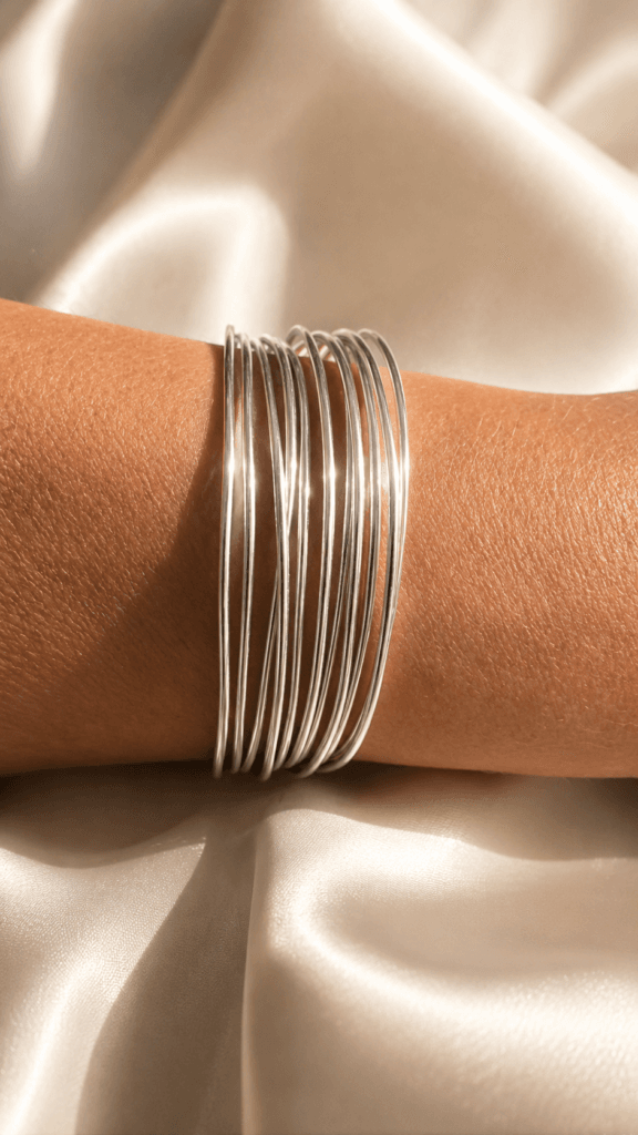 Pulseira Feminina Regulável Fios Slim em Alumínio